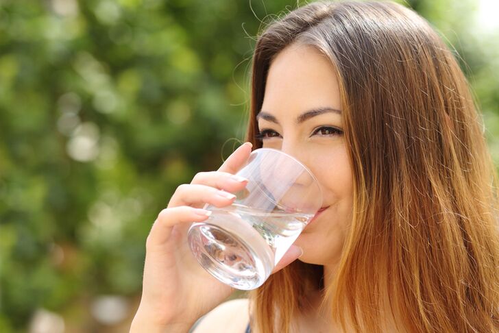 all you need to do on a lazy diet is drink plenty of fluids
